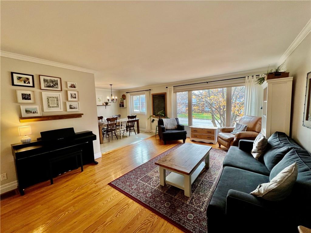 45 DAVISON Avenue
