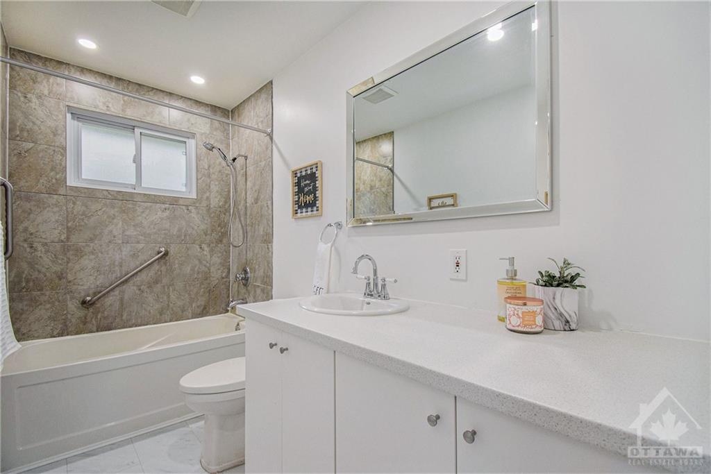 6723 CEDAR ACRES Drive