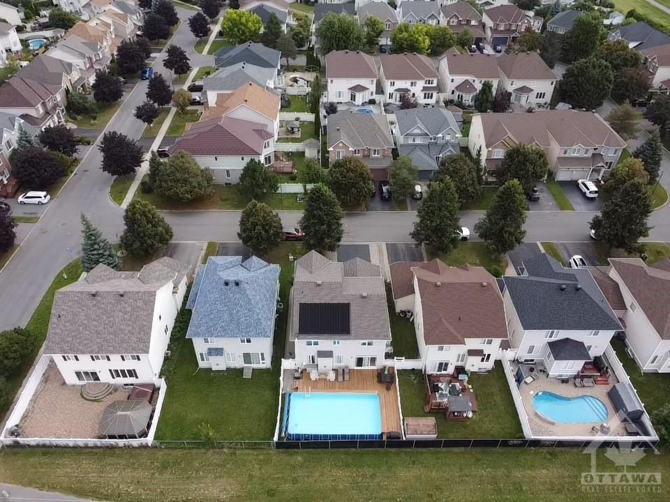 2136 VALENCEVILLE Crescent