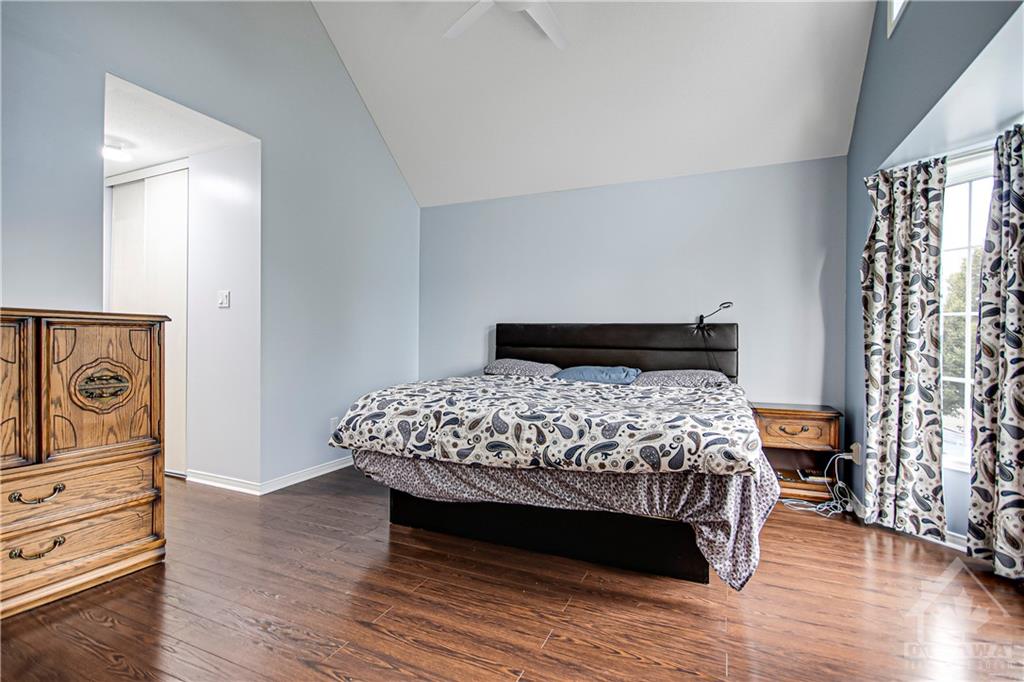 2136 VALENCEVILLE Crescent