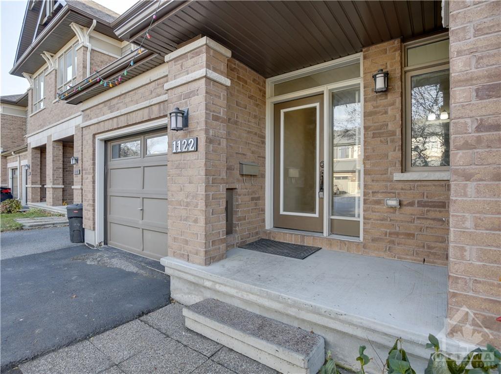 1122 TISCHART Crescent