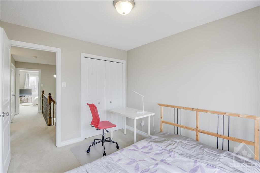 1122 TISCHART Crescent