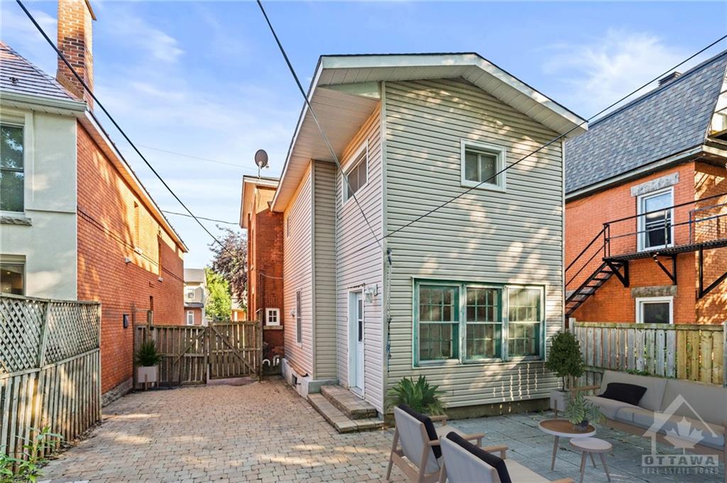 611 GILMOUR Street