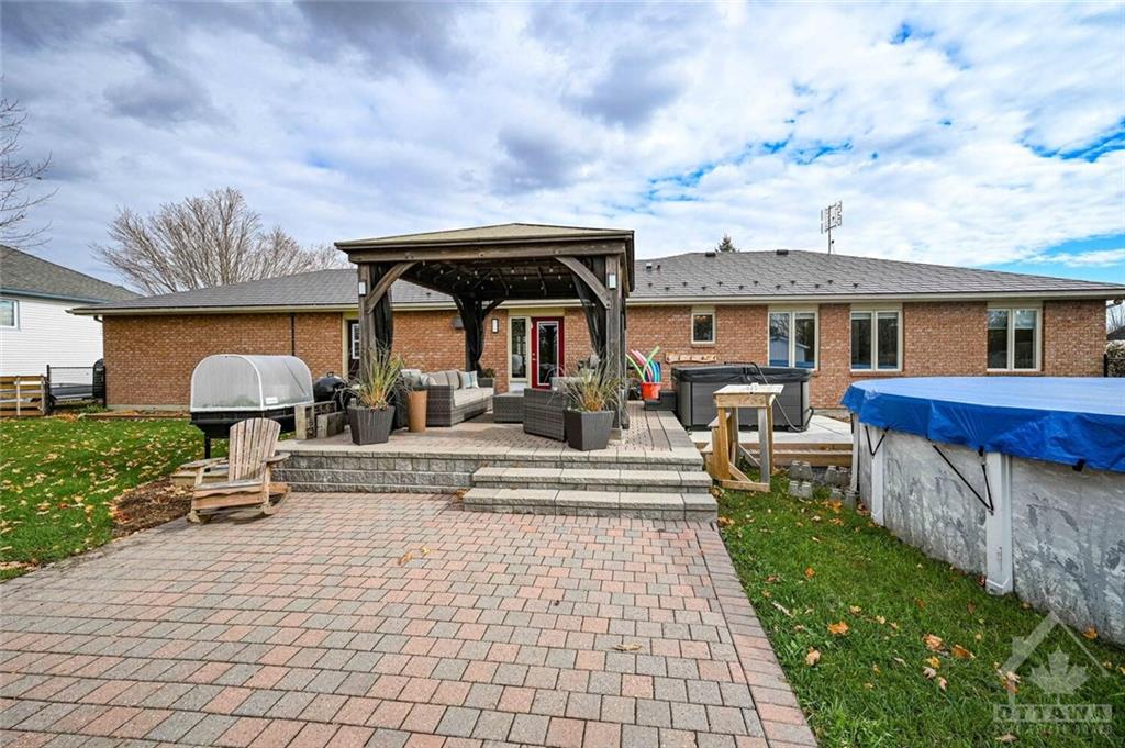 6732 FARMSTEAD Ridge