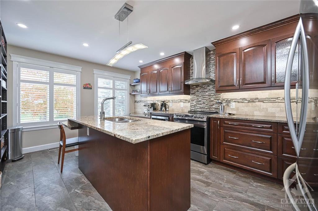 6732 FARMSTEAD Ridge