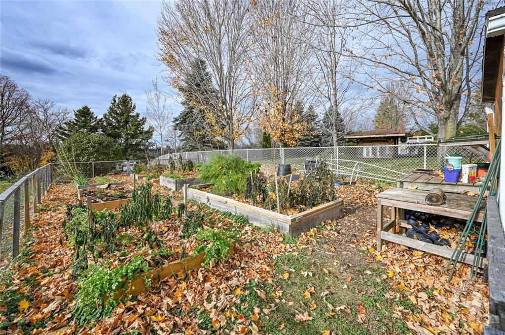 6732 FARMSTEAD Ridge