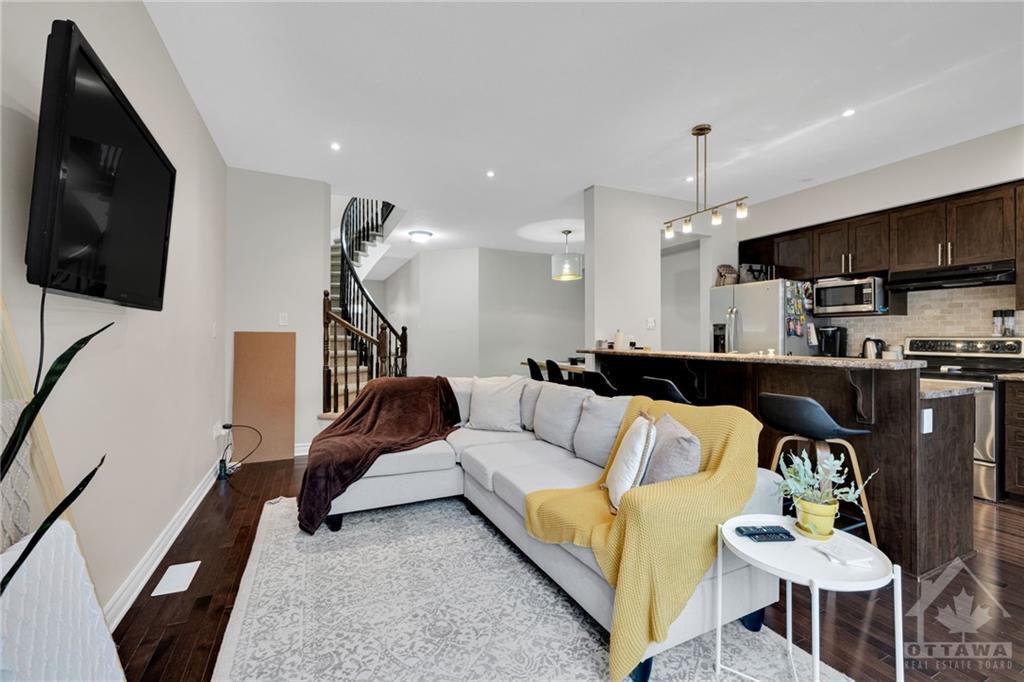 1167 TISCHART Crescent