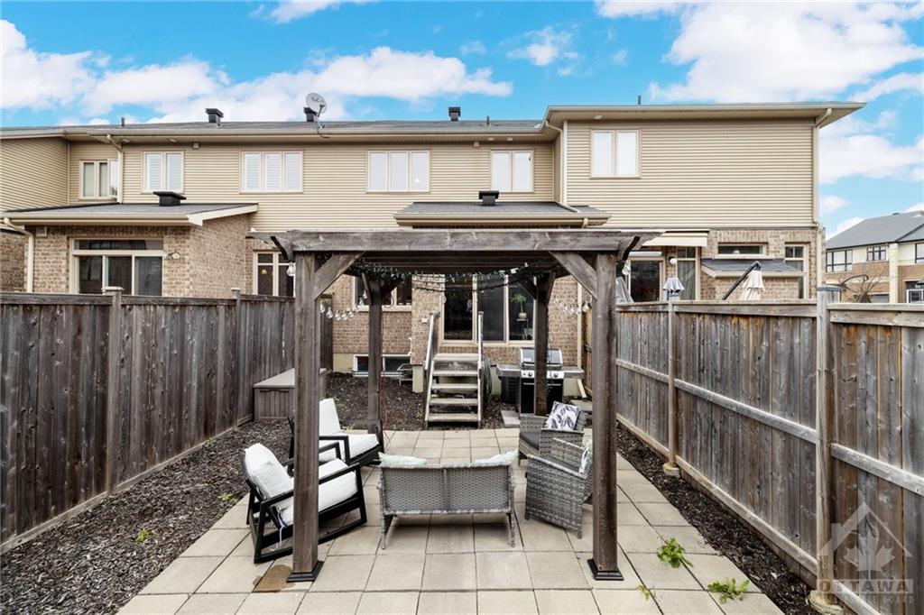 1167 TISCHART Crescent