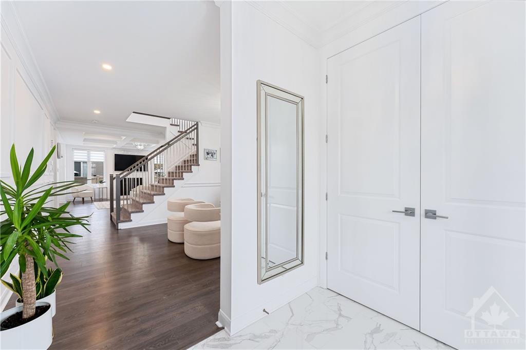 239 AQUARIUM Avenue