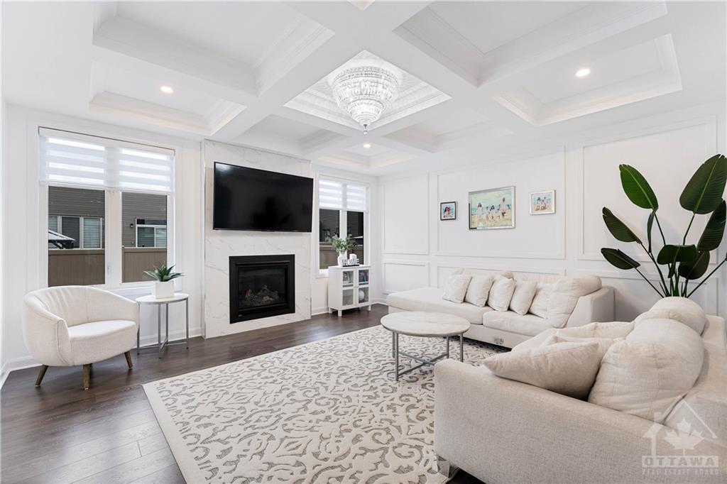 239 AQUARIUM Avenue