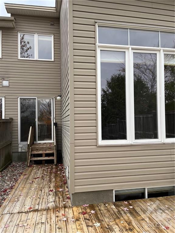 288 TANDALEE Crescent