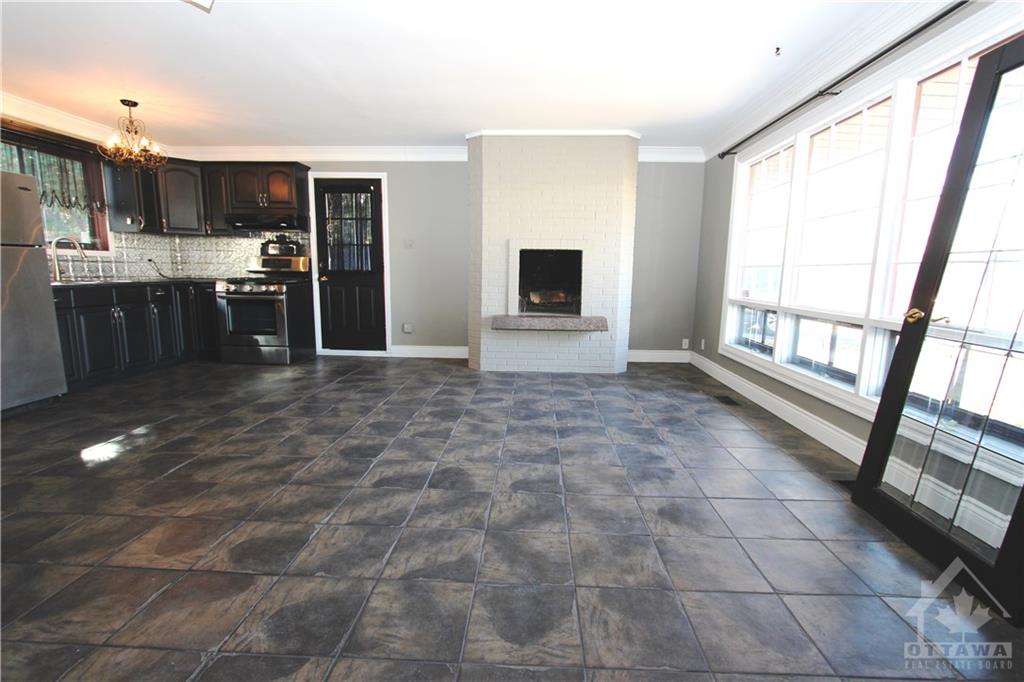 236 KENNEDY LANE West