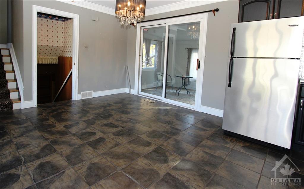 236 KENNEDY LANE West