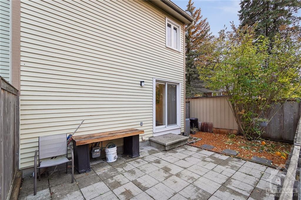 1748 LAMOUREUX Drive, #A