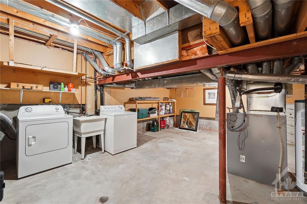 1748 LAMOUREUX Drive, #A