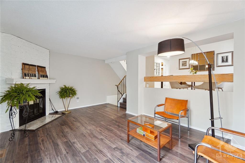 1748 LAMOUREUX Drive, #A