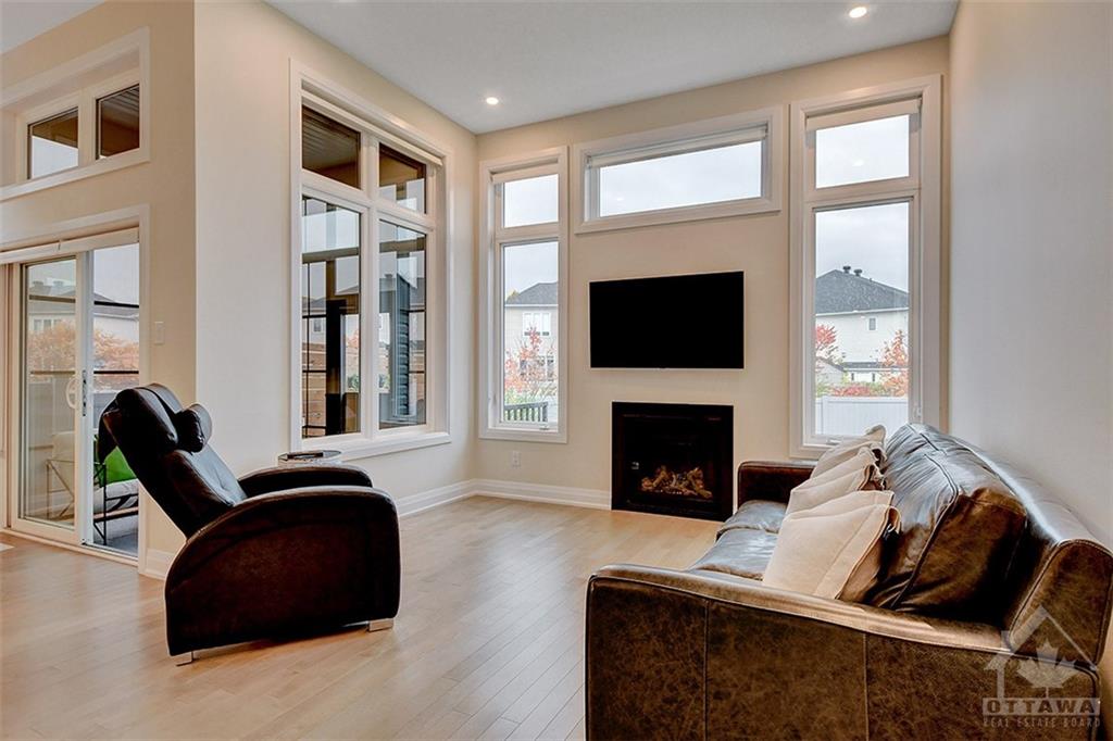 519 CANNES Crescent
