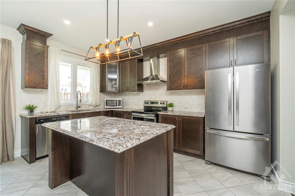 623 PARADE Drive