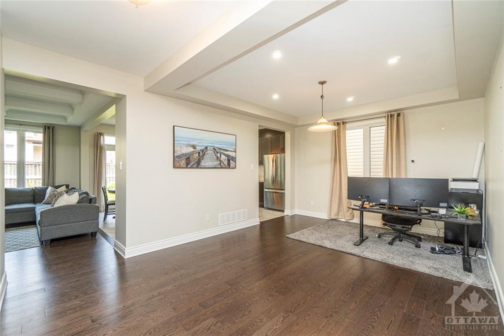 623 PARADE Drive