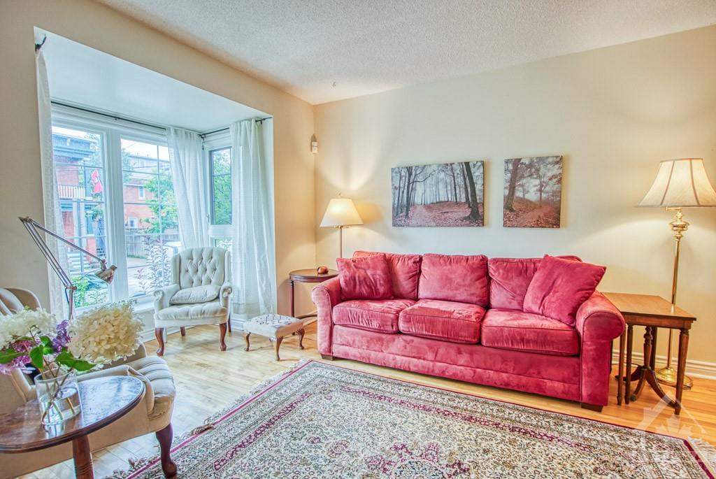 43 STRATHCONA Avenue