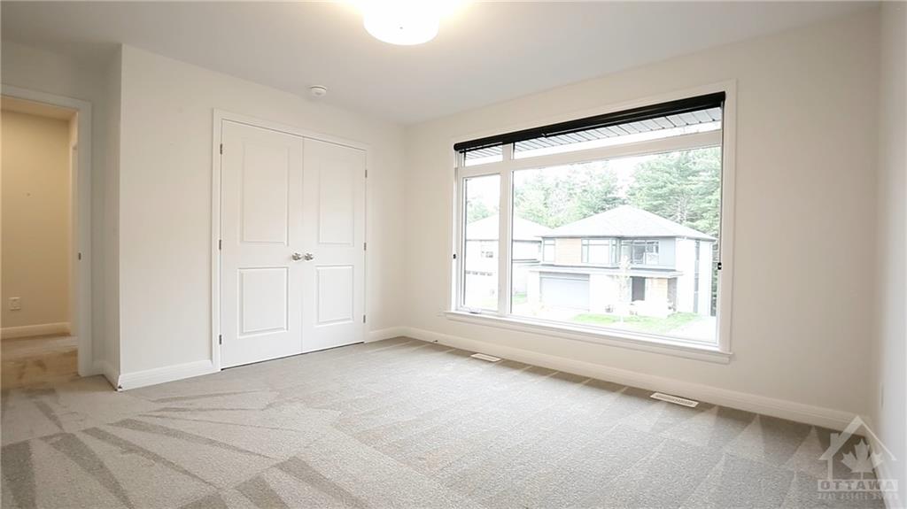 228 KETCHIKAN Crescent