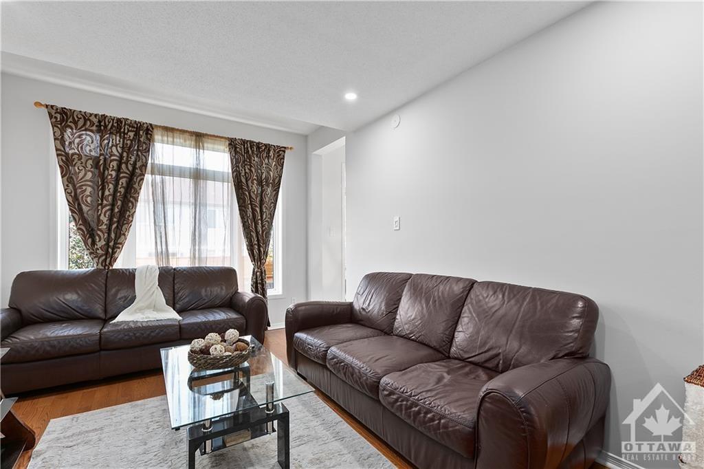 640 ABERFOYLE Circle