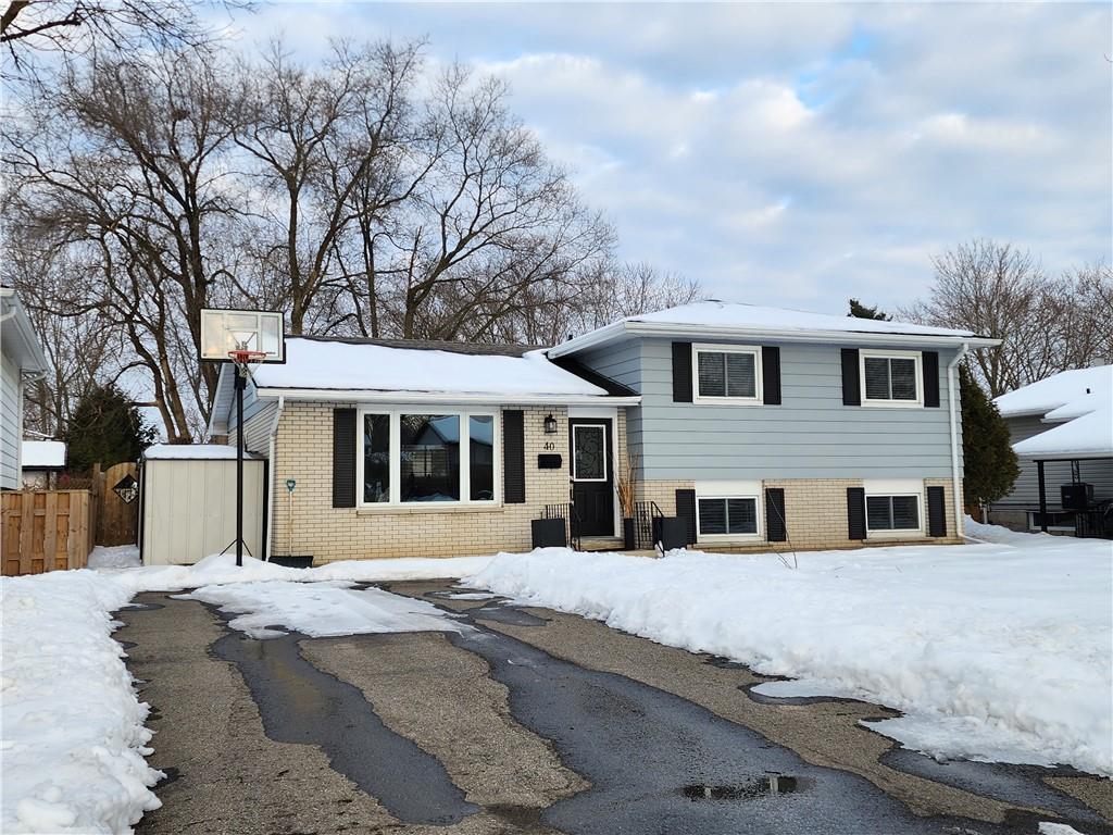 40 MEIGHEN Crescent