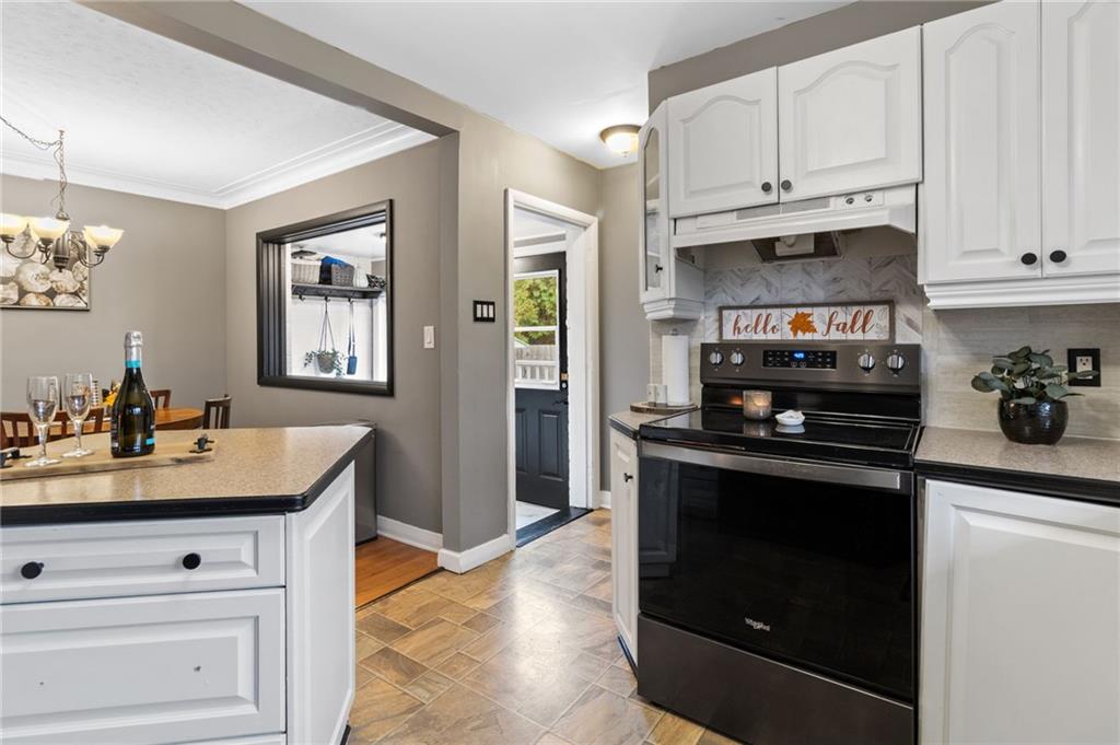 24 ALTA VISTA Drive