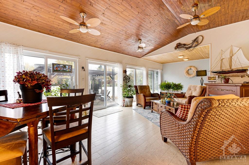 19 BERG Crescent