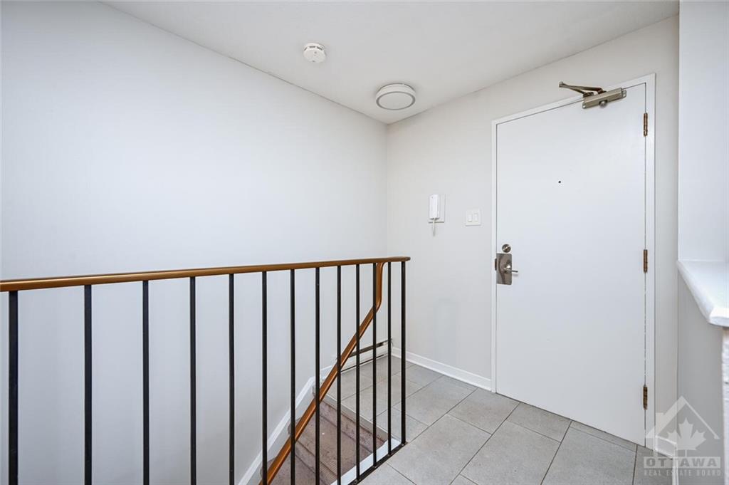 8 SWEETBRIAR Circle, #3