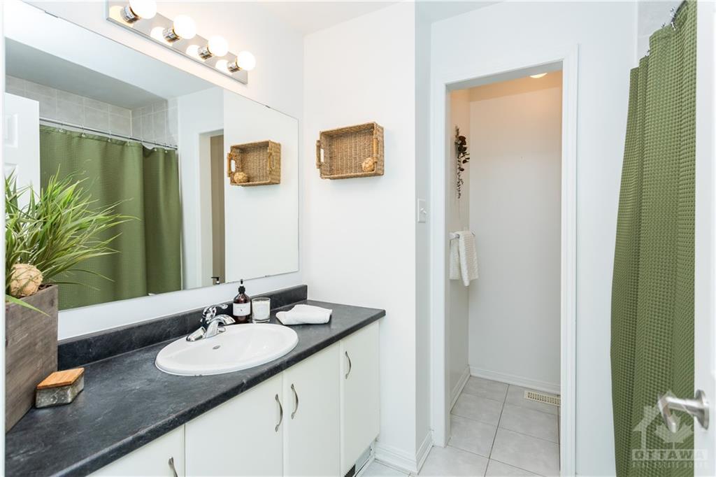 742 SANIBEL Private