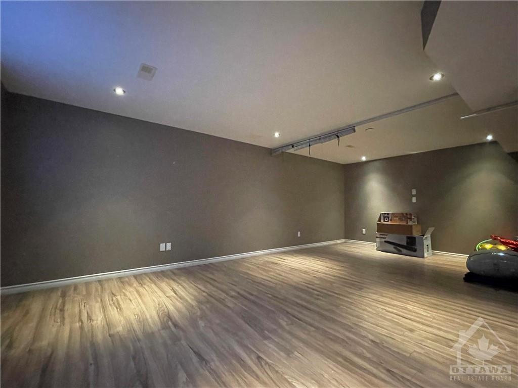 232 HARTHILL Way
