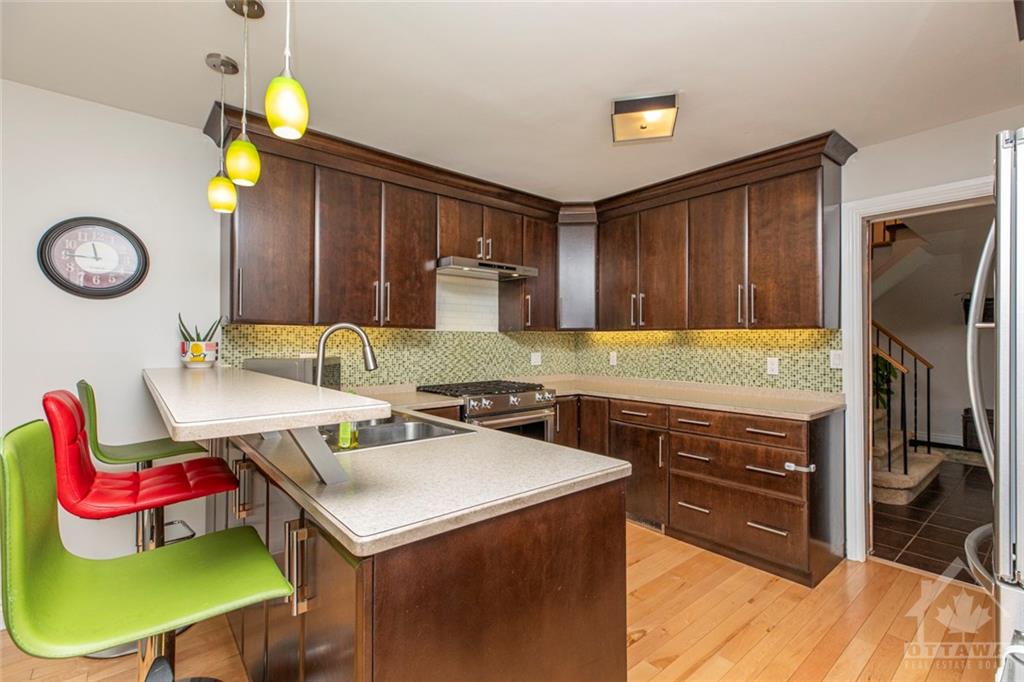 1536 DES GRIVES Crescent
