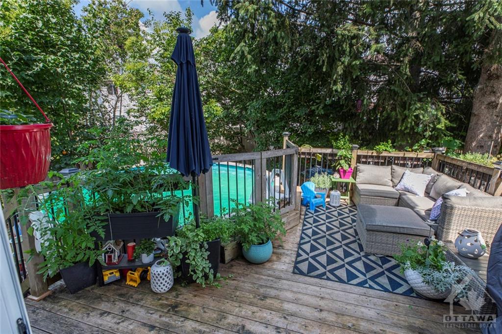 1536 DES GRIVES Crescent