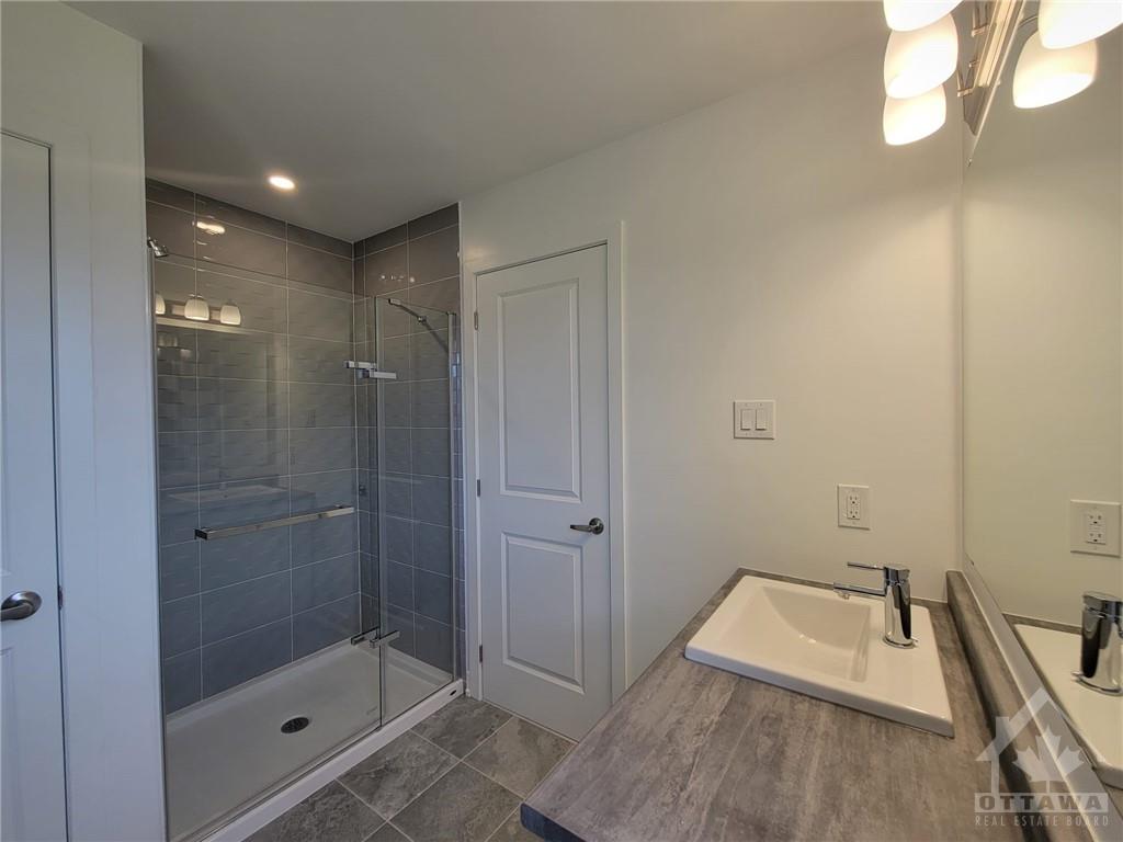 648 RATHBURN Lane