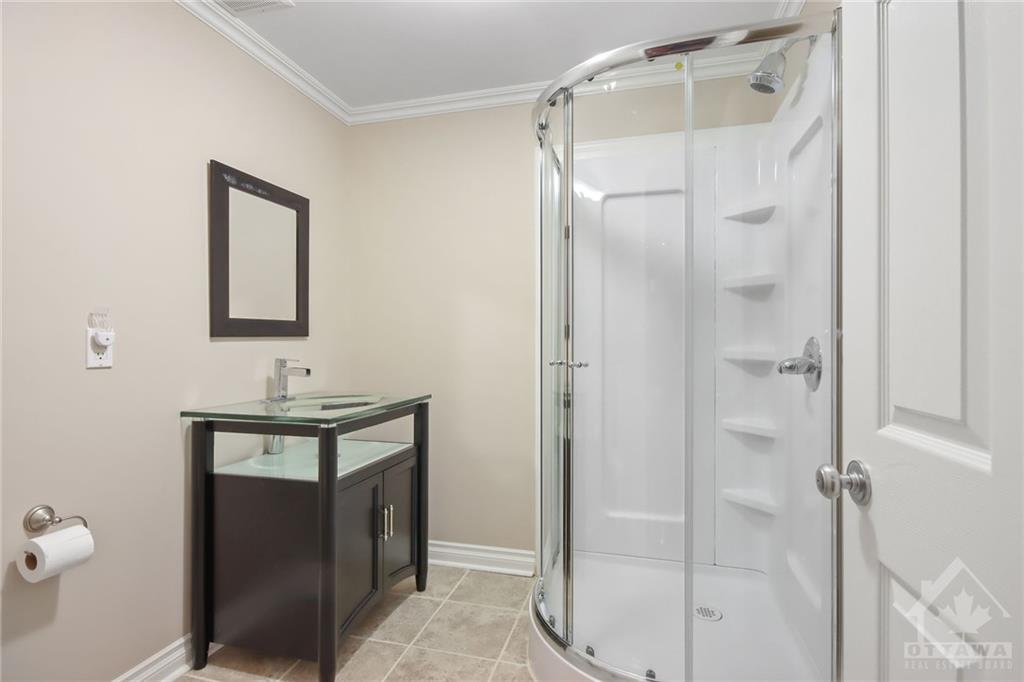 905 BURWASH LANDING Bay