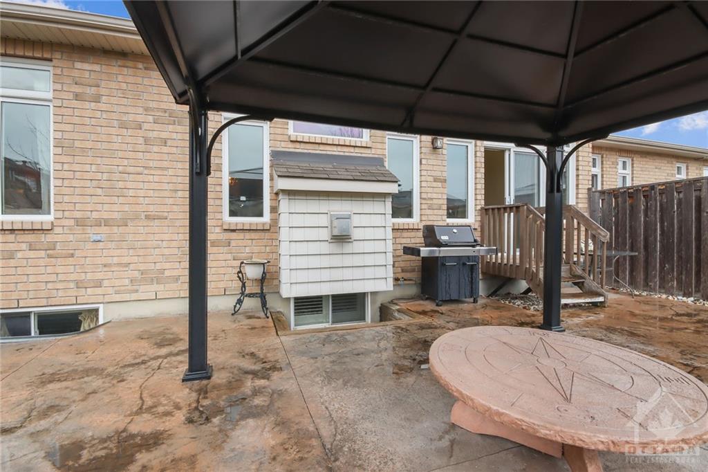 905 BURWASH LANDING Bay