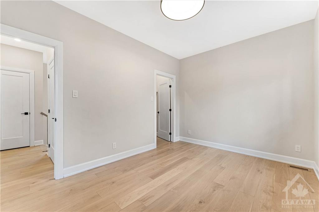 292 DUNCAIRN Avenue, #A