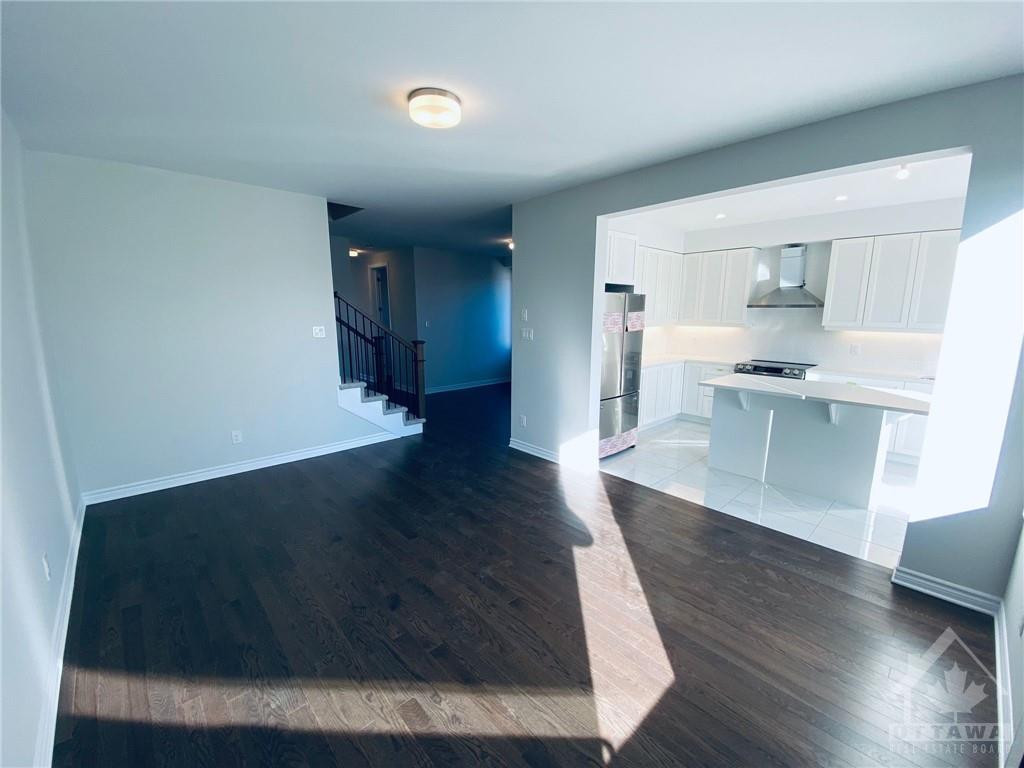 246 BEAUGENCY Street