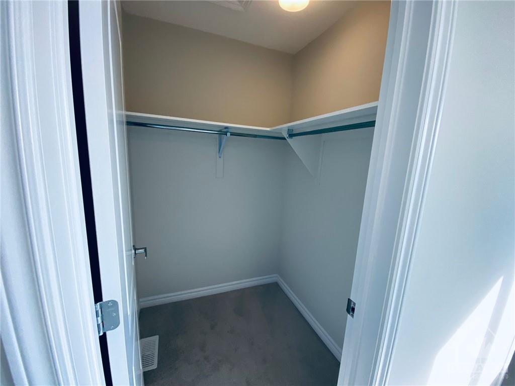 246 BEAUGENCY Street