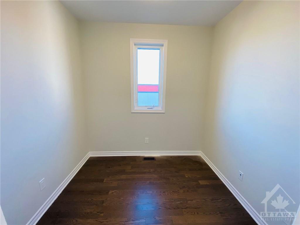 246 BEAUGENCY Street