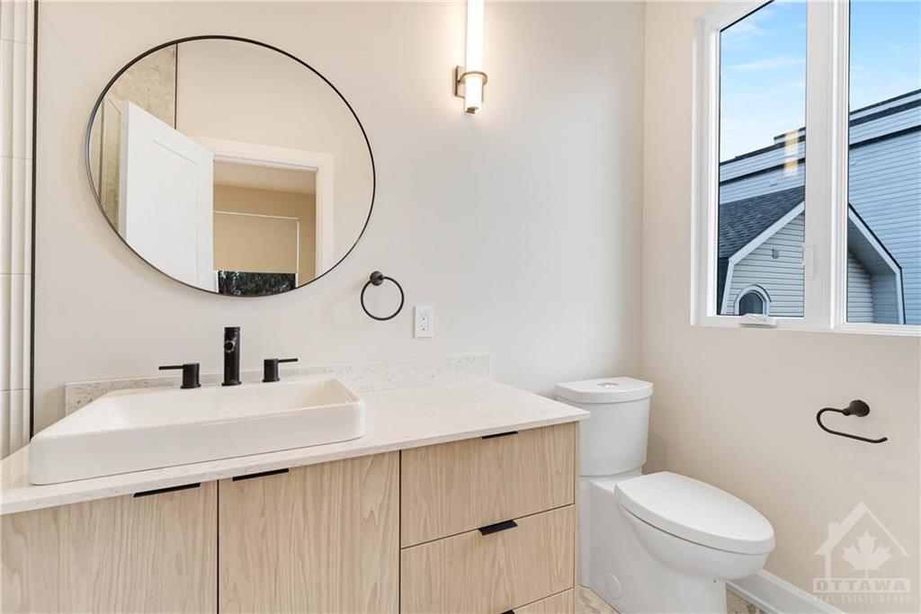 294 DUNCAIRN Avenue, #A