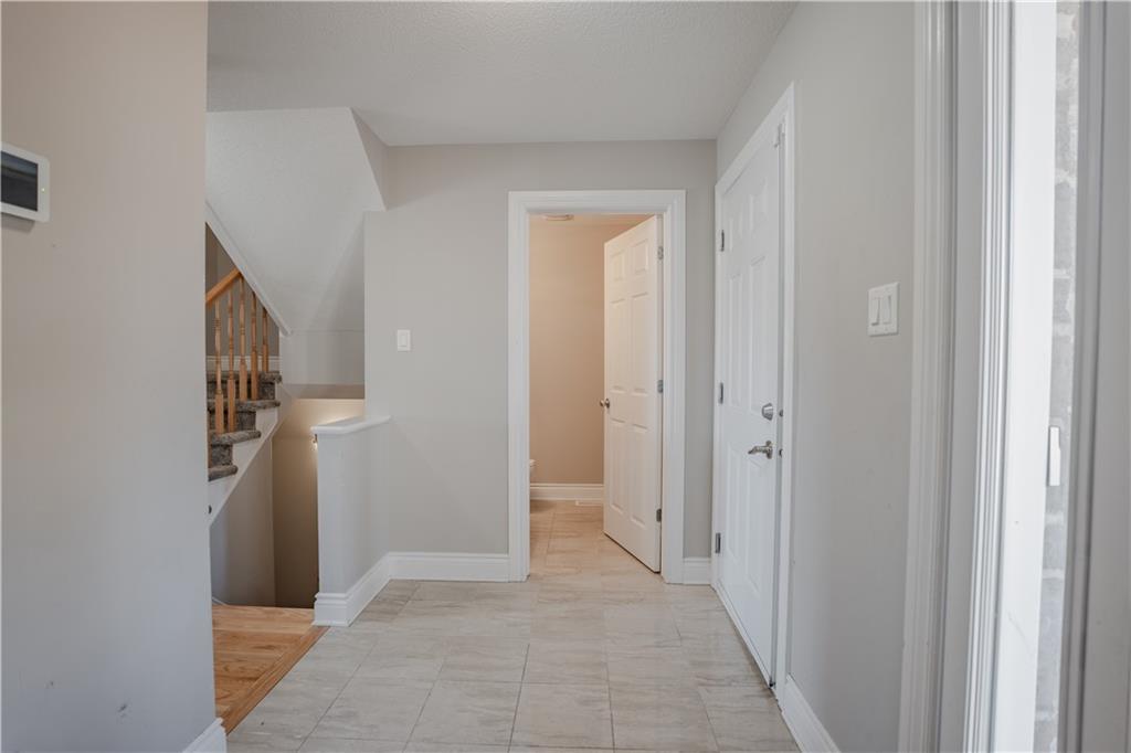 1113 CLEMENT Court