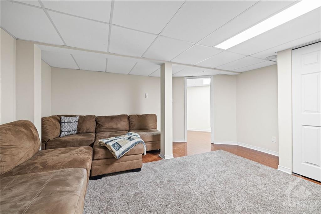 39 SHETLAND Way