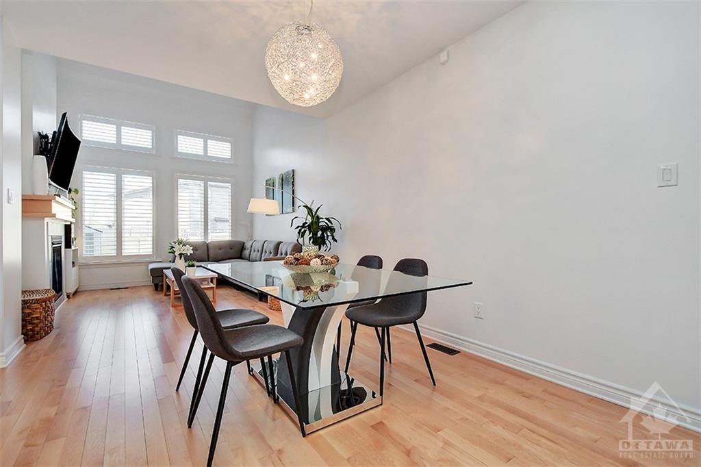 513 FEATHERFOIL Way