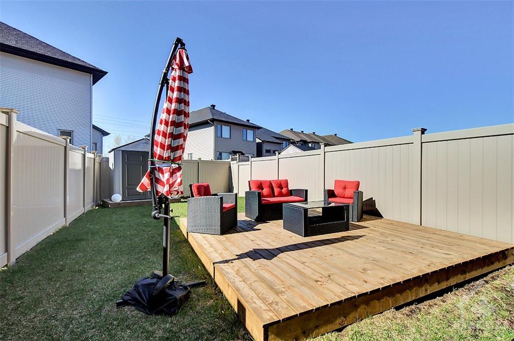 513 FEATHERFOIL Way