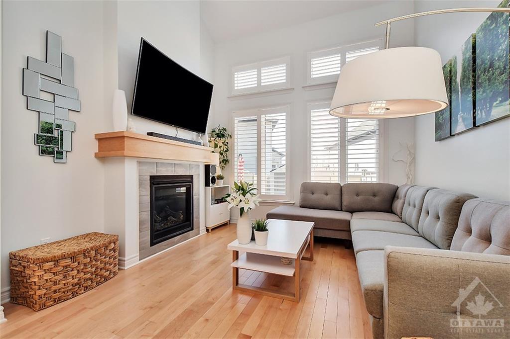 513 FEATHERFOIL Way