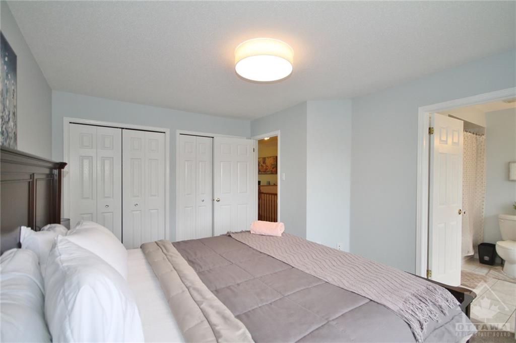 916 SCHOONER Crescent