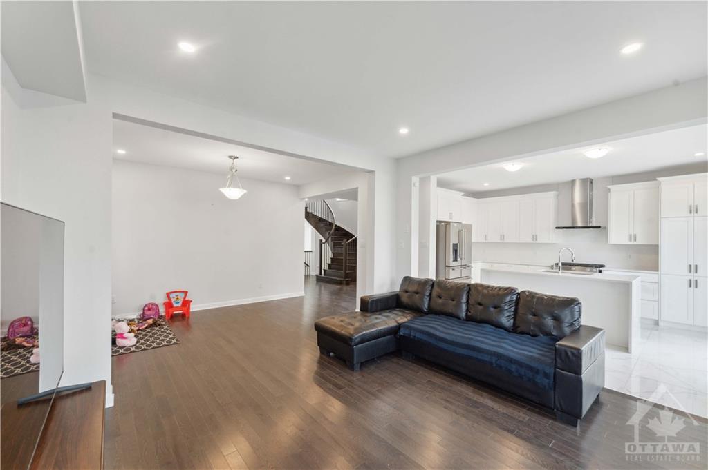 138 SHALLOW POND Place