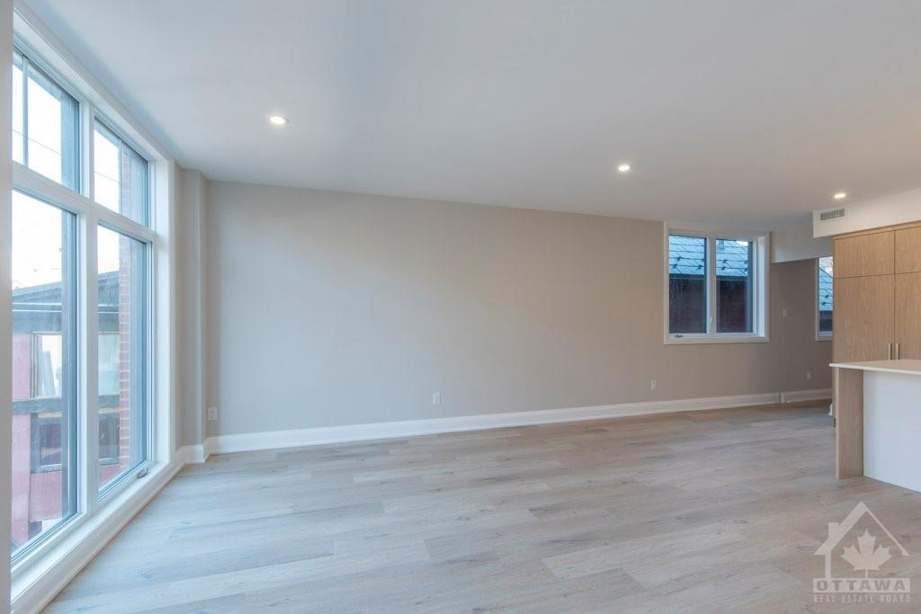 58 FLORENCE Street, #3